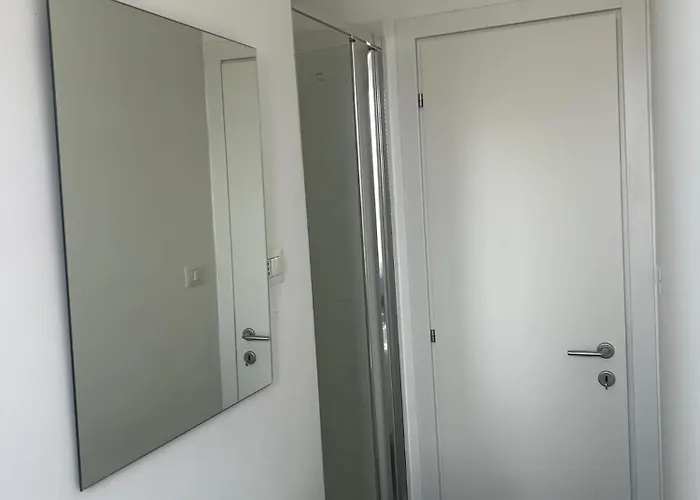 Elle Pyramid 1 *